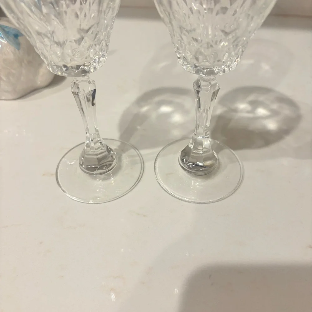 Crystal Cut Wine Glasses - Clear Stemware (Pair)